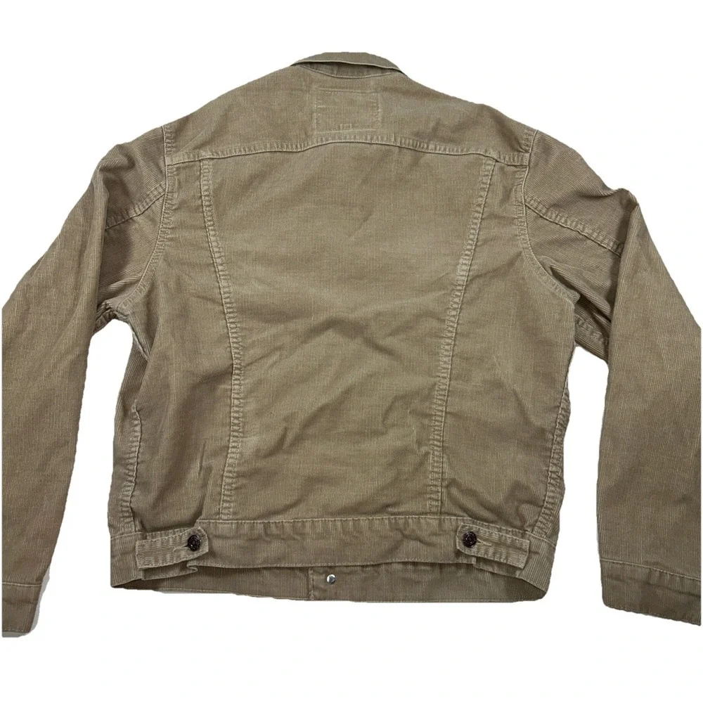 Levis last two